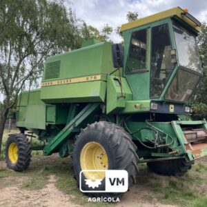 COSECHADORA JOHN DEERE 975, AÑO 1984, AIRE ACONDICIONADO, CUBIERTAS DELANTERAS AL 90%, PLATAFORMA 18 PIES