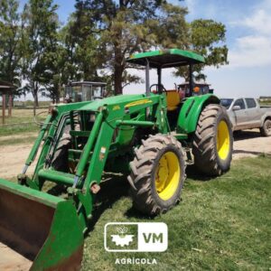 TRACTOR JOHN DEERE 5090, AÑO 2016, CON PALA Y PINCHE FRONTAL, POWER REVERSE, 6.000 HS MOTOR