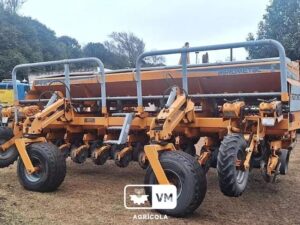 SEMBRADORA AGROMETAL TX MEGA, GRANO GRUESO, 11 A 52, AÑO 2008, A PLACAS, DOBLE FERTILIZACION